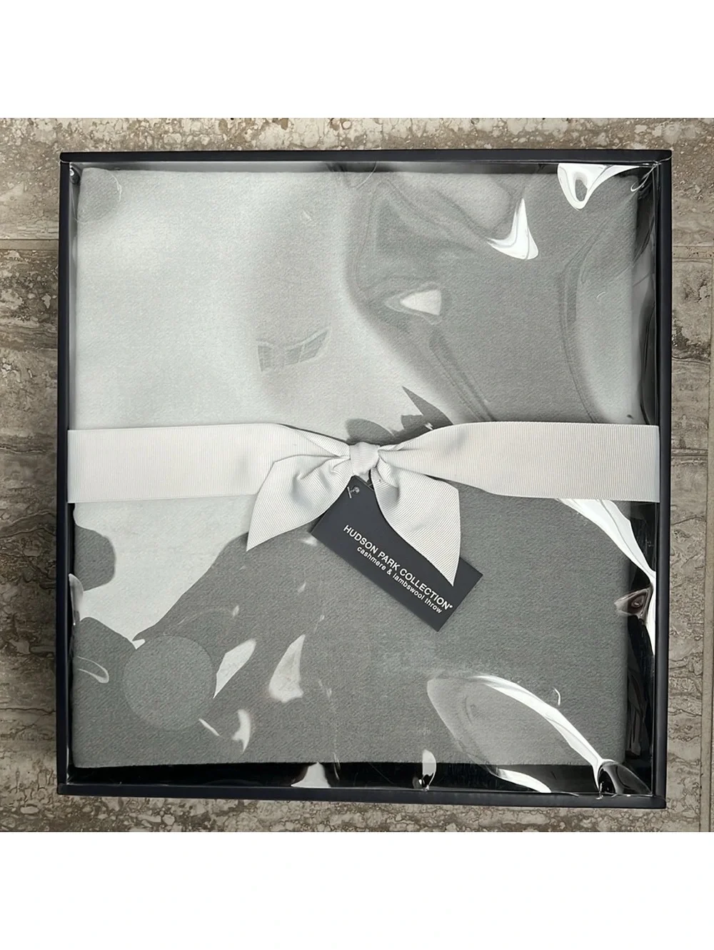 Hudson Park Cashmere/Lambswool Grey Throw, New w/Tag Retail $430